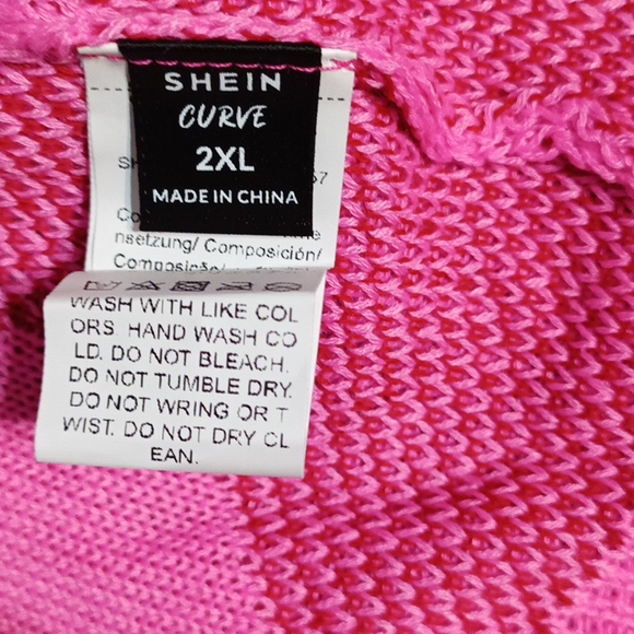 SHEIN Plus heart pattern pink with red ♥️ heart pattern cardigan duster. - Picture 17 of 17